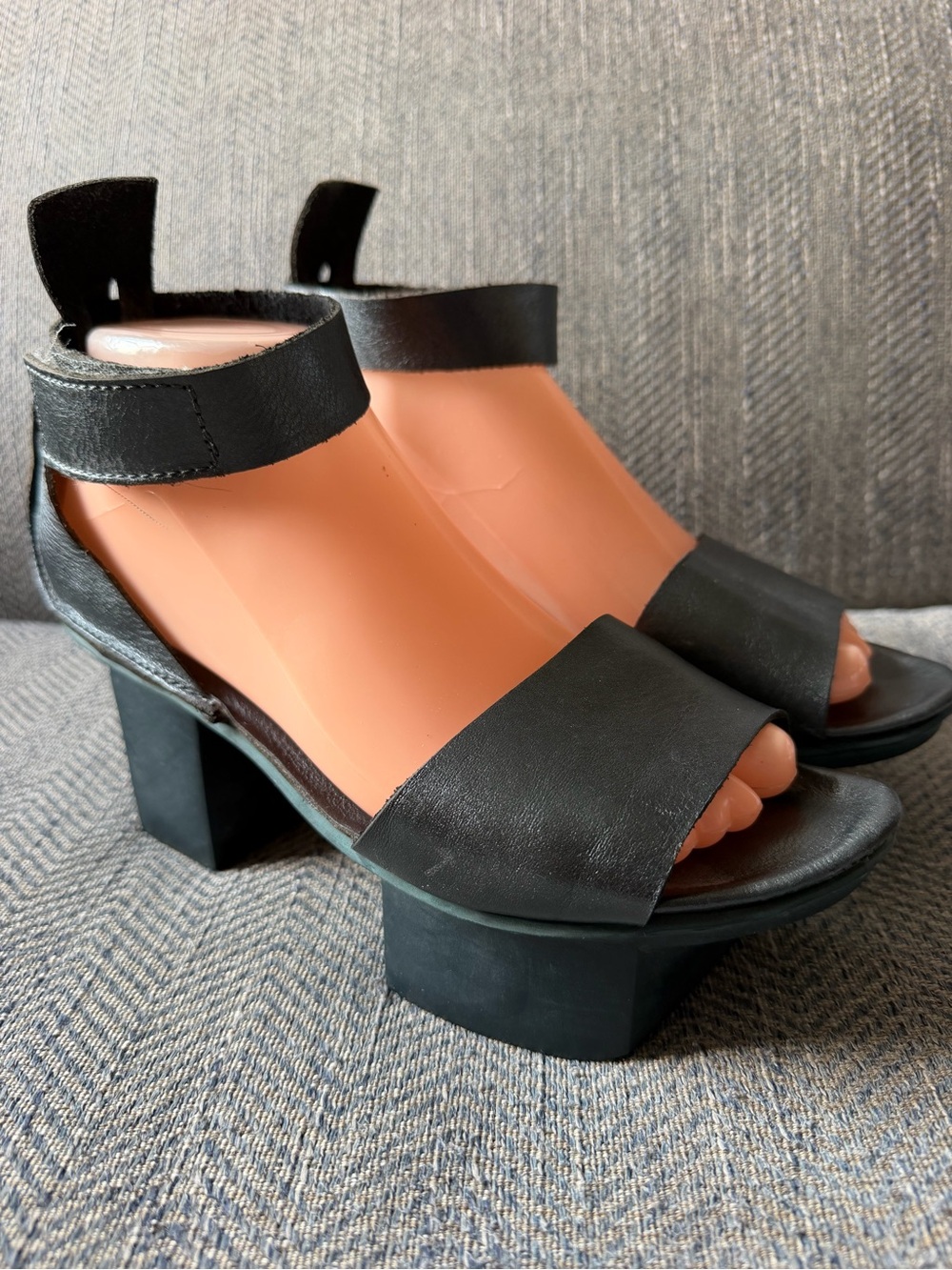 Trippen happy luxury platform Green Leather Metal sandals Size: 39